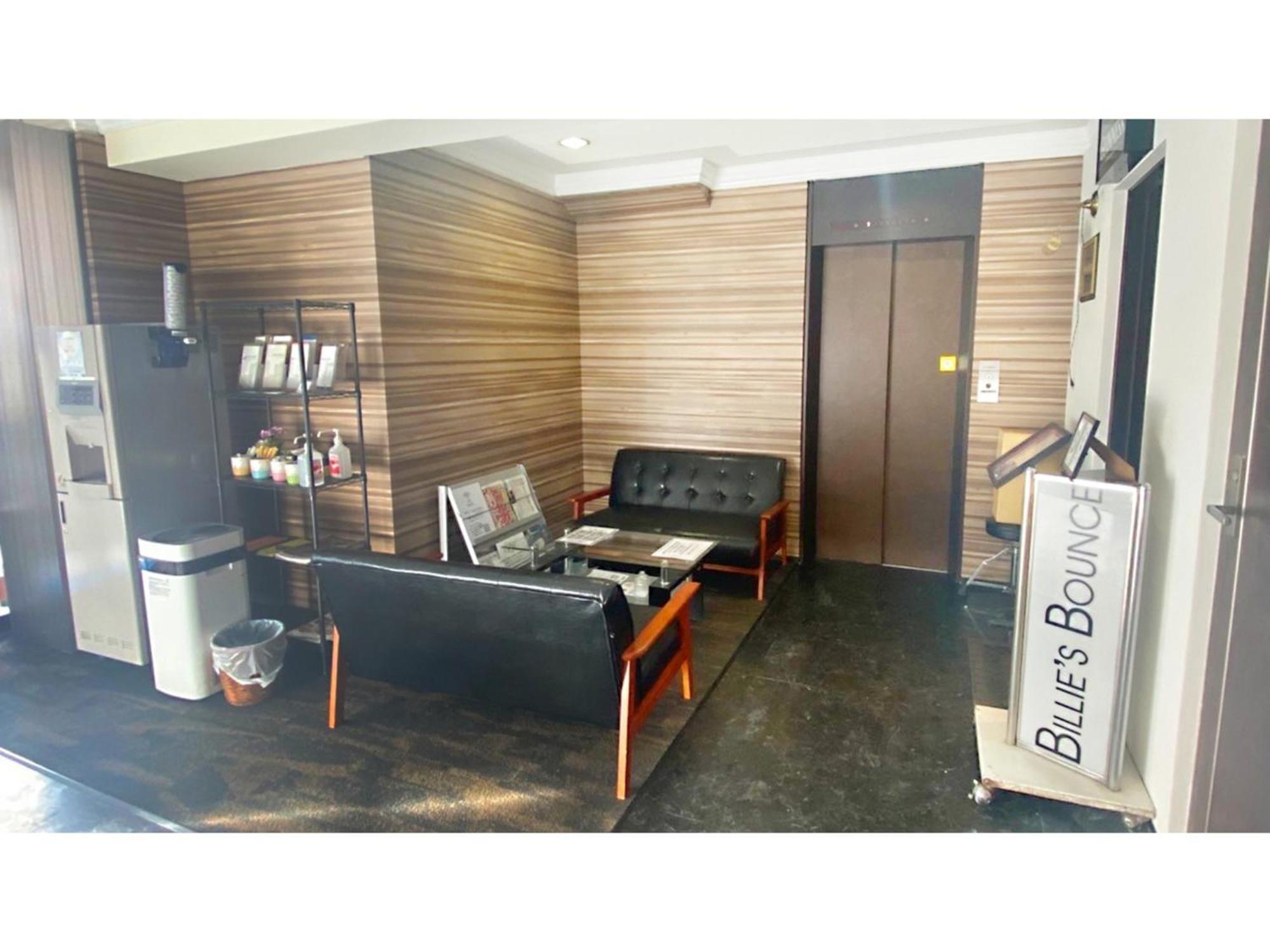 Takatsuki W&M Hotel - Vacation Stay 48546V ภายนอก รูปภาพ